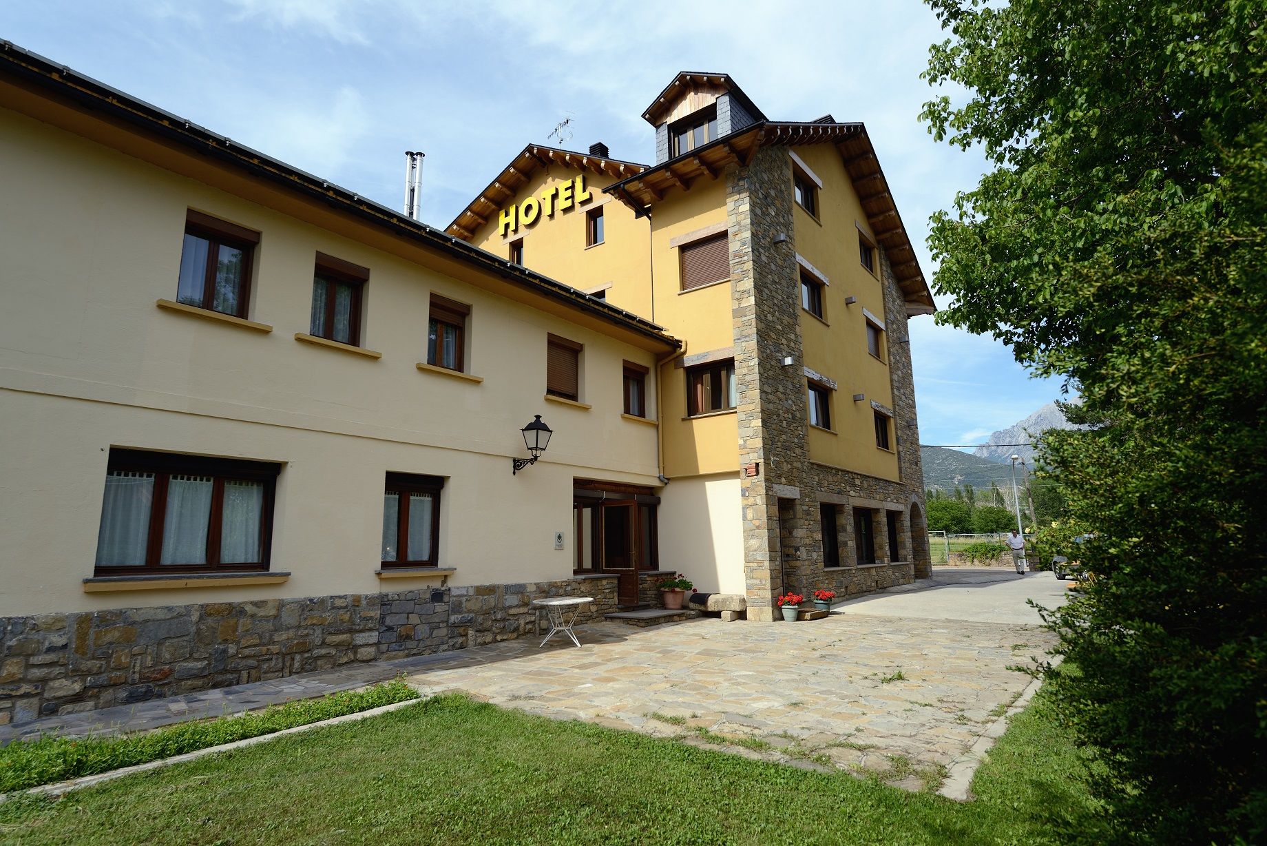 Hotel Los Nogales Campo  Exterior photo